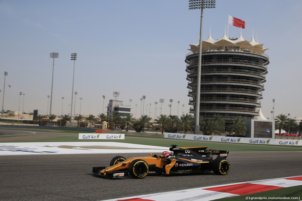 GP BAHRAIN, 15.04.2017 - Prove Libere 3, Nico Hulkenberg (GER) Renault Sport F1 Team RS17