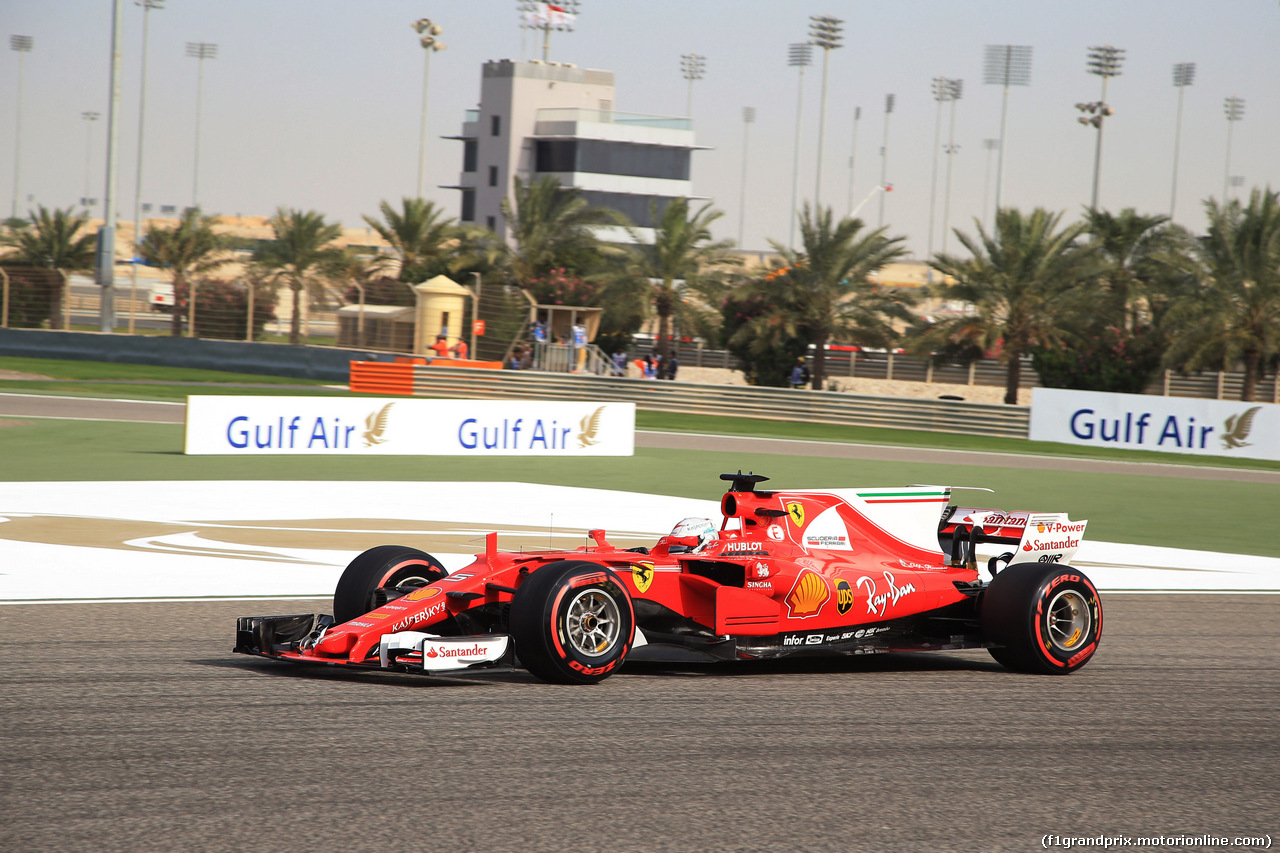 GP BAHRAIN, 15.04.2017 - Prove Libere 3, Sebastian Vettel (GER) Ferrari SF70H