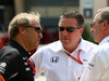 GP BAHRAIN, 15.04.2017 - Robert Fernley (GBR) Sahara Force India F1 Team Deputy Team Principal e Zak Brown (USA) McLaren Executive Director