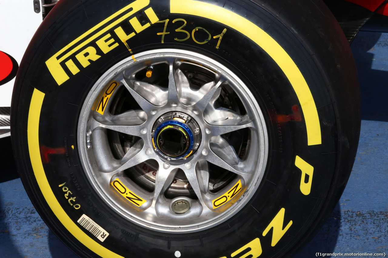 GP BAHRAIN, 13.04.2017 - Pirelli Tyre e OZ Wheel