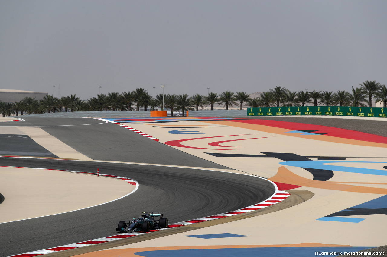 GP BAHRAIN, 14.04.2017 - Prove Libere 1, Valtteri Bottas (FIN) Mercedes AMG F1 W08