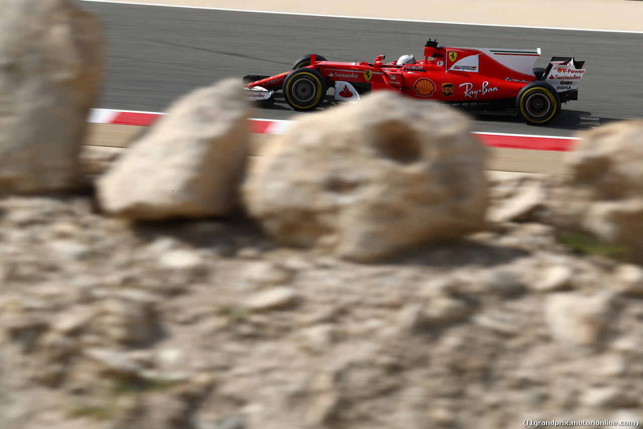 GP BAHRAIN, 14.04.2017 - Prove Libere 1, Sebastian Vettel (GER) Ferrari SF70H