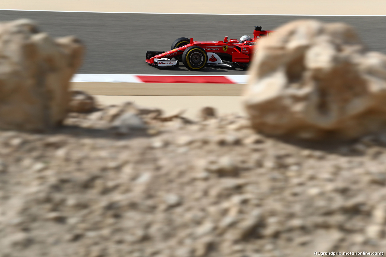 GP BAHRAIN, 14.04.2017 - Prove Libere 1, Sebastian Vettel (GER) Ferrari SF70H