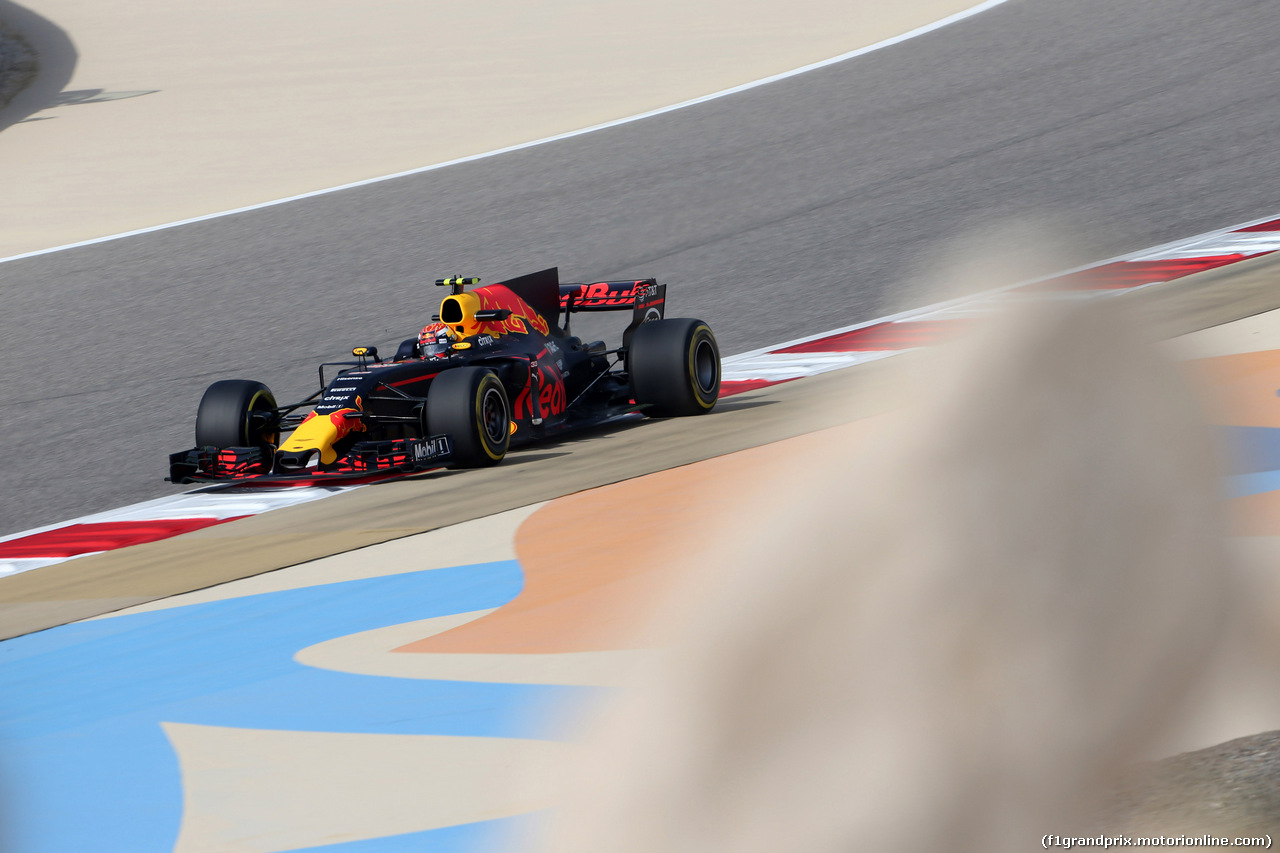 GP BAHRAIN, 14.04.2017 - Prove Libere 1, Max Verstappen (NED) Red Bull Racing RB13