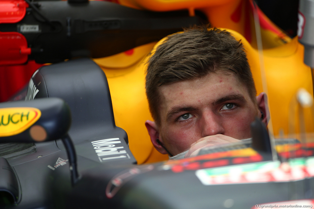 GP BAHRAIN, 14.04.2017 - Prove Libere 1, Max Verstappen (NED) Red Bull Racing RB13
