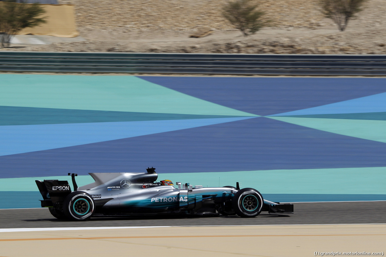 GP BAHRAIN, 14.04.2017 - Prove Libere 1, Lewis Hamilton (GBR) Mercedes AMG F1 W08