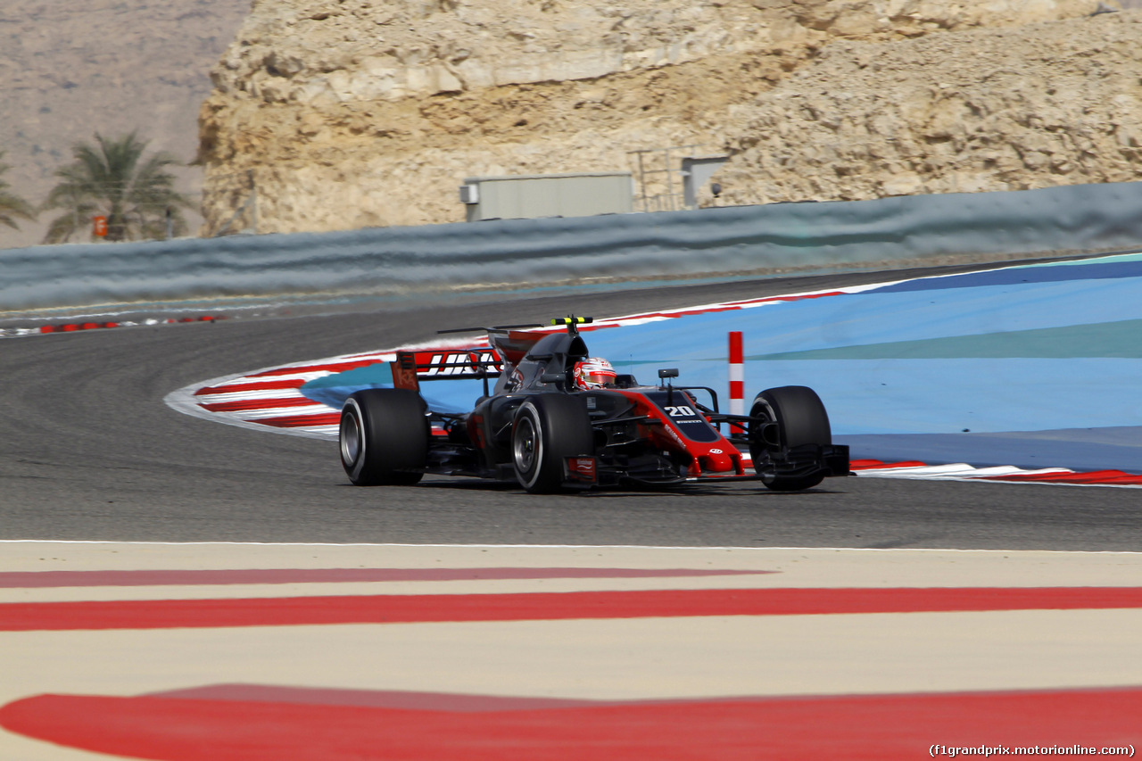 GP BAHRAIN, 14.04.2017 - Prove Libere 1, Kevin Magnussen (DEN) Haas F1 Team VF-17