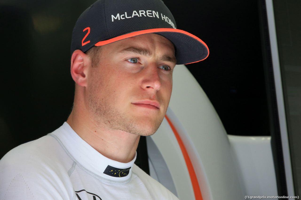 GP BAHRAIN, 14.04.2017 - Prove Libere 1, Stoffel Vandoorne (BEL) McLaren MCL32