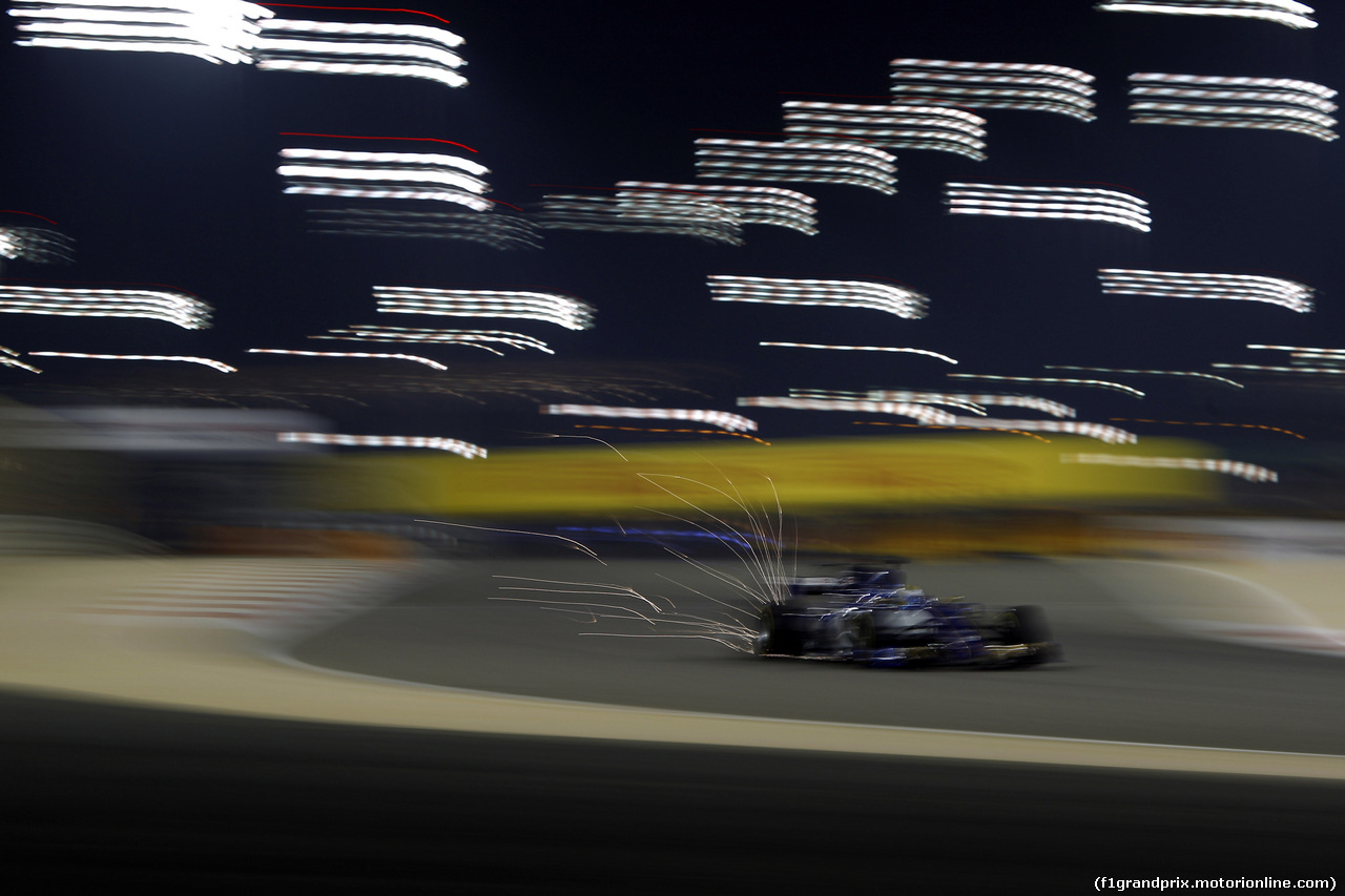 GP BAHRAIN, 14.04.2017 - Prove Libere 2, Marcus Ericsson (SUE) Sauber C36