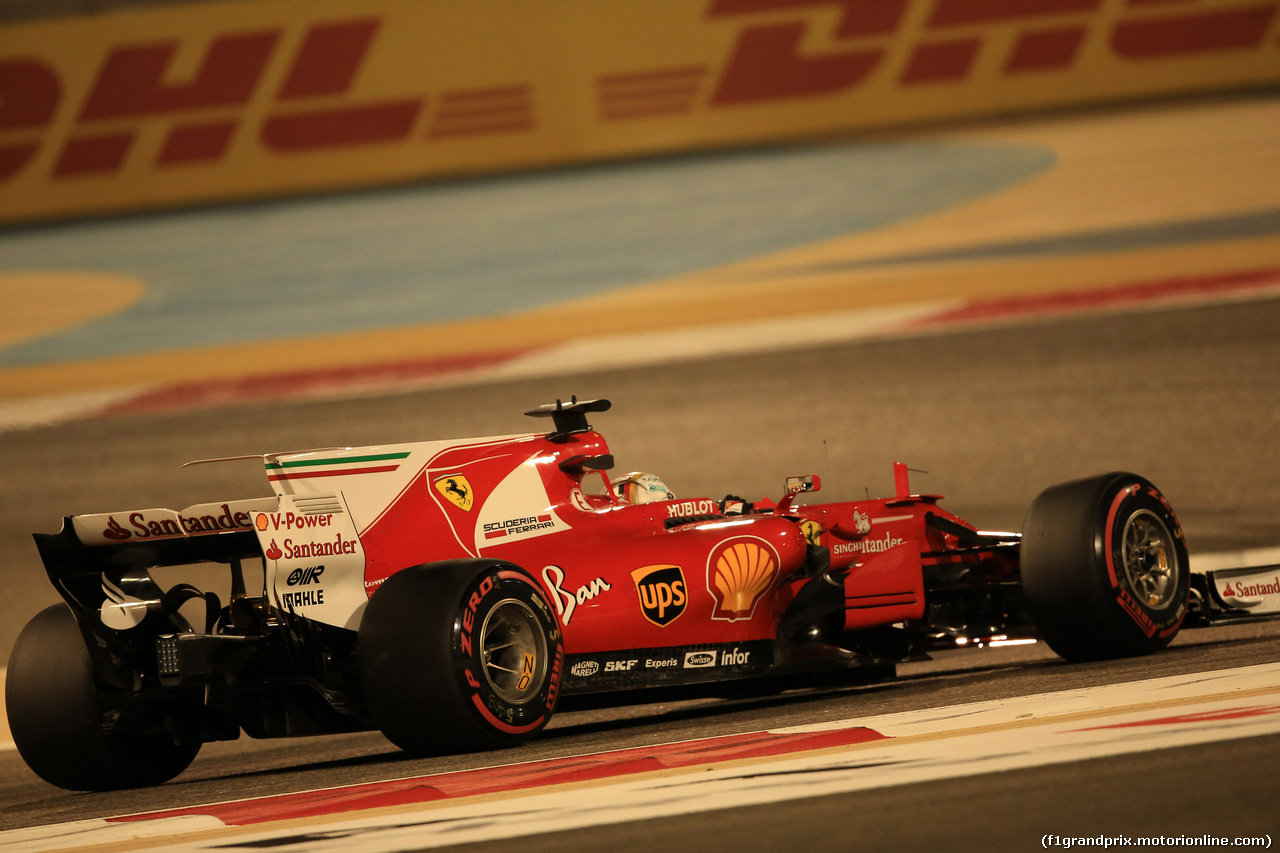 GP BAHRAIN, 14.04.2017 - Prove Libere 2, Sebastian Vettel (GER) Ferrari SF70H