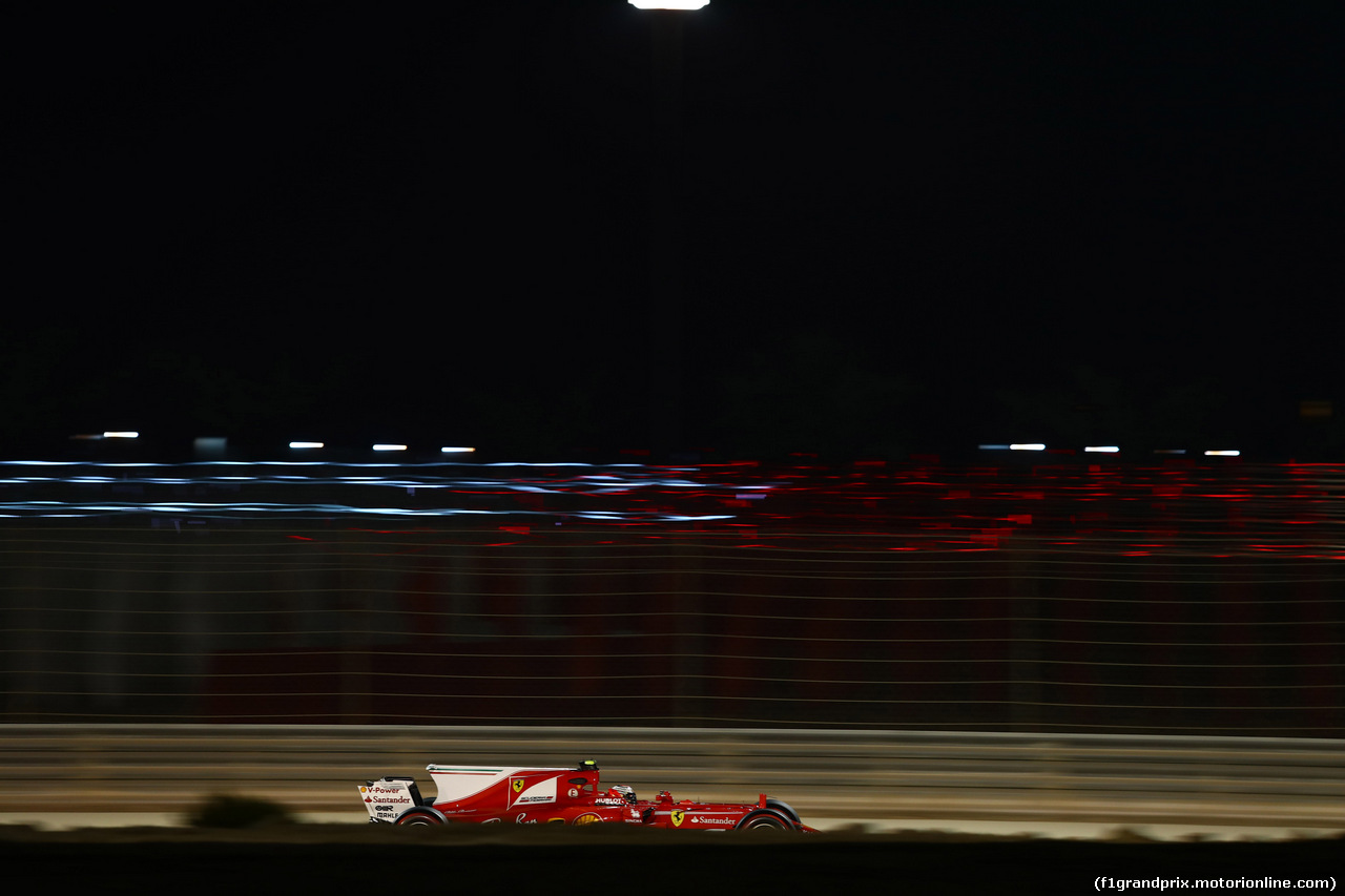 GP BAHRAIN, 14.04.2017 - Prove Libere 2, Kimi Raikkonen (FIN) Ferrari SF70H