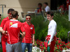 GP BAHRAIN, 14.04.2017 - (L-R) Massimo Rivola (ITA), Ferrari Driver Academy, Sebastian Vettel (GER) Ferrari SF70H, Antonio Fuoco (ITA) PREMA Racing e Charles Leclerc (MON) PREMA Racing