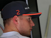 GP BAHRAIN, 14.04.2017 - Free Practice 1, Stoffel Vandoorne (BEL) McLaren MCL32