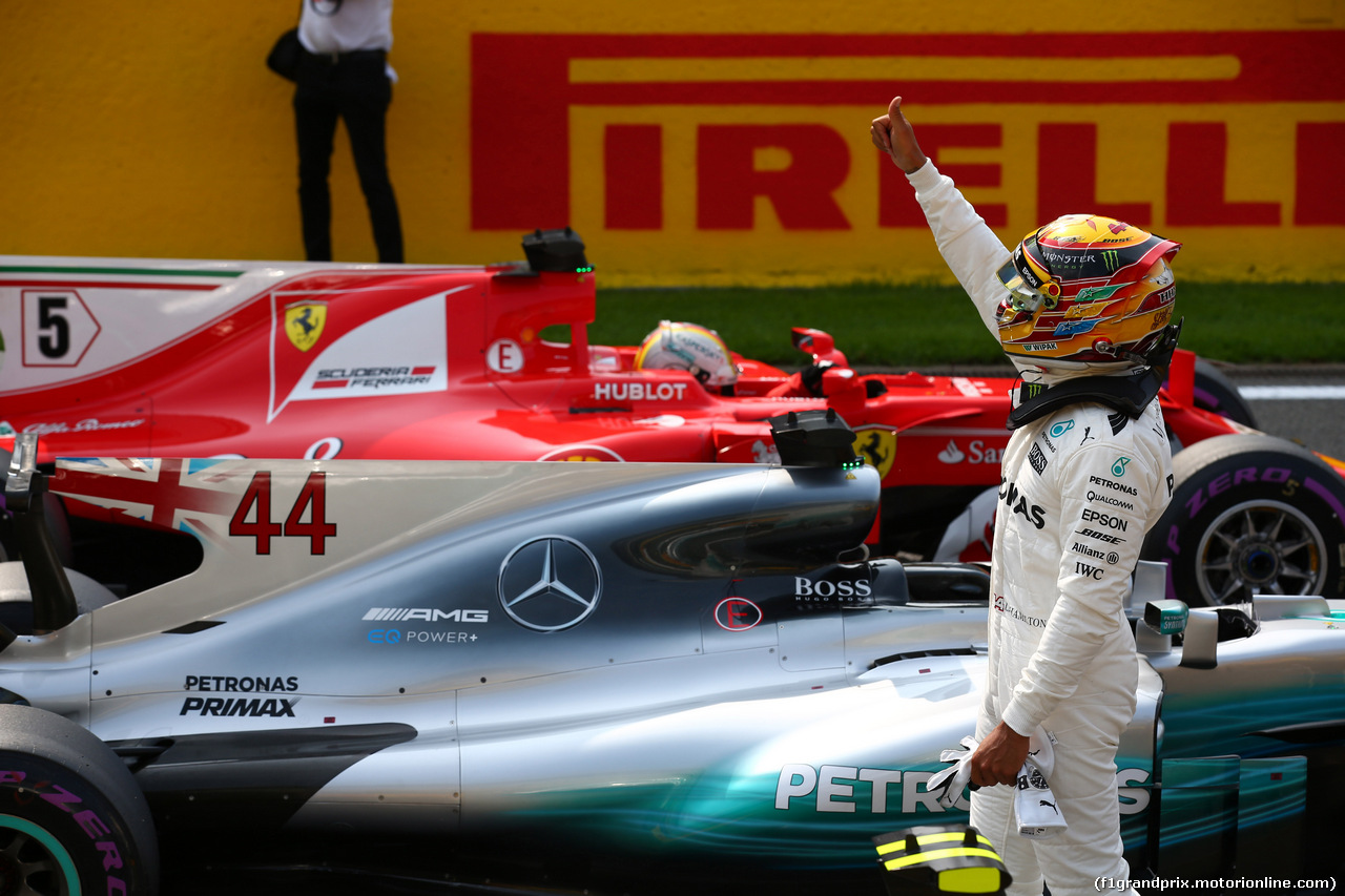 GP BELGIO, 26.08.2017 - Qualifiche, Lewis Hamilton (GBR) Mercedes AMG F1 W08 pole position