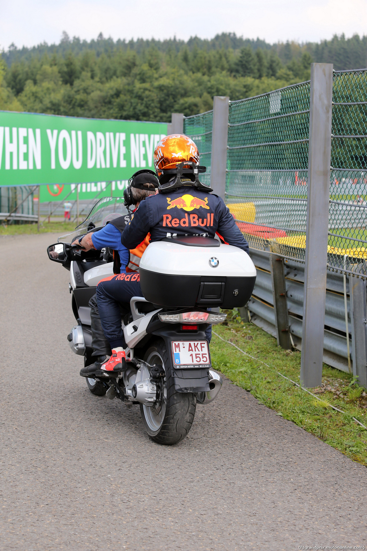 GP BELGIO, 27.08.2017 -  Gara, Max Verstappen (NED) Red Bull Racing RB13 retires from the race
