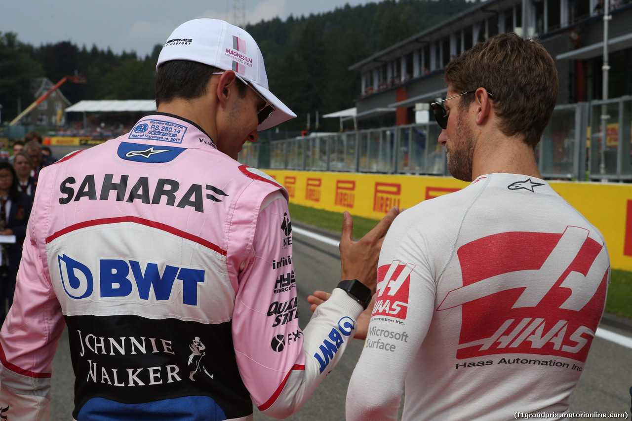 GP BELGIO, 27.08.2017 -  Gara, Esteban Ocon (FRA) Sahara Force India F1 VJM10 e Romain Grosjean (FRA) Haas F1 Team VF-17