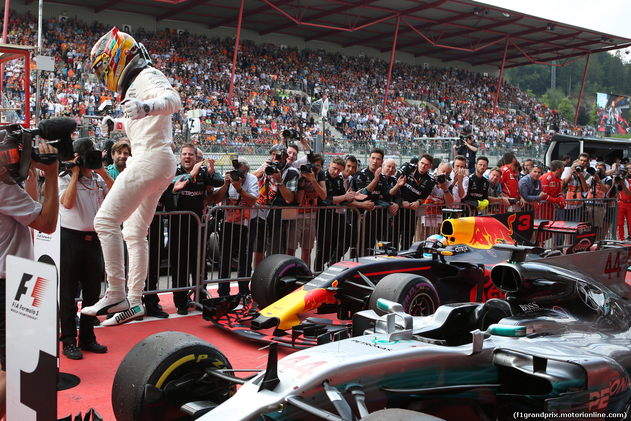GP BELGIO, 27.08.2017 -  Gara, Lewis Hamilton (GBR) Mercedes AMG F1 W08 vincitore