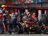 GP BELGIO, 27.08.2017 -  Gara, Pit stop, Daniel Ricciardo (AUS) Red Bull Racing RB13