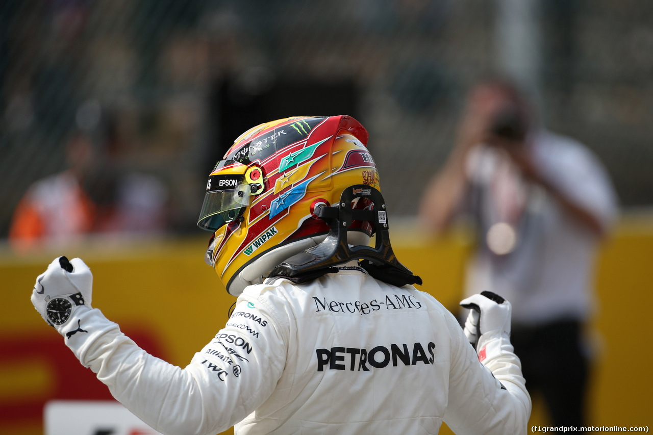 GP BELGIO, 26.08.2017 - Qualifiche, Lewis Hamilton (GBR) Mercedes AMG F1 W08 pole position