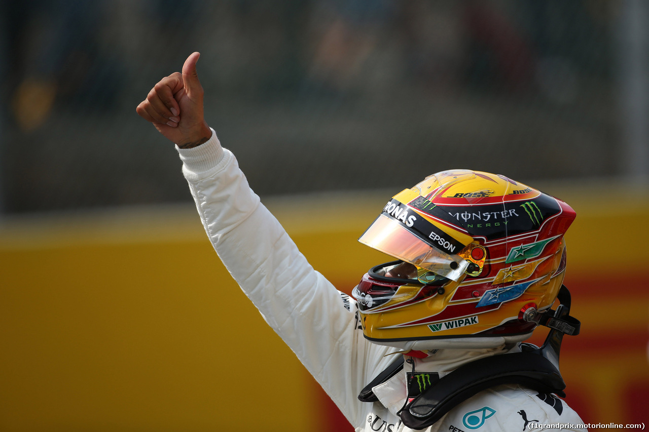GP BELGIO, 26.08.2017 - Qualifiche, Lewis Hamilton (GBR) Mercedes AMG F1 W08 pole position