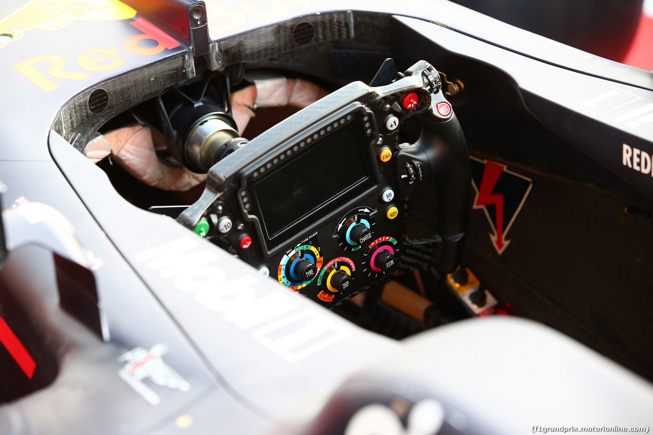 GP BELGIO, 24.08.2017 - Red Bull steering wheel
