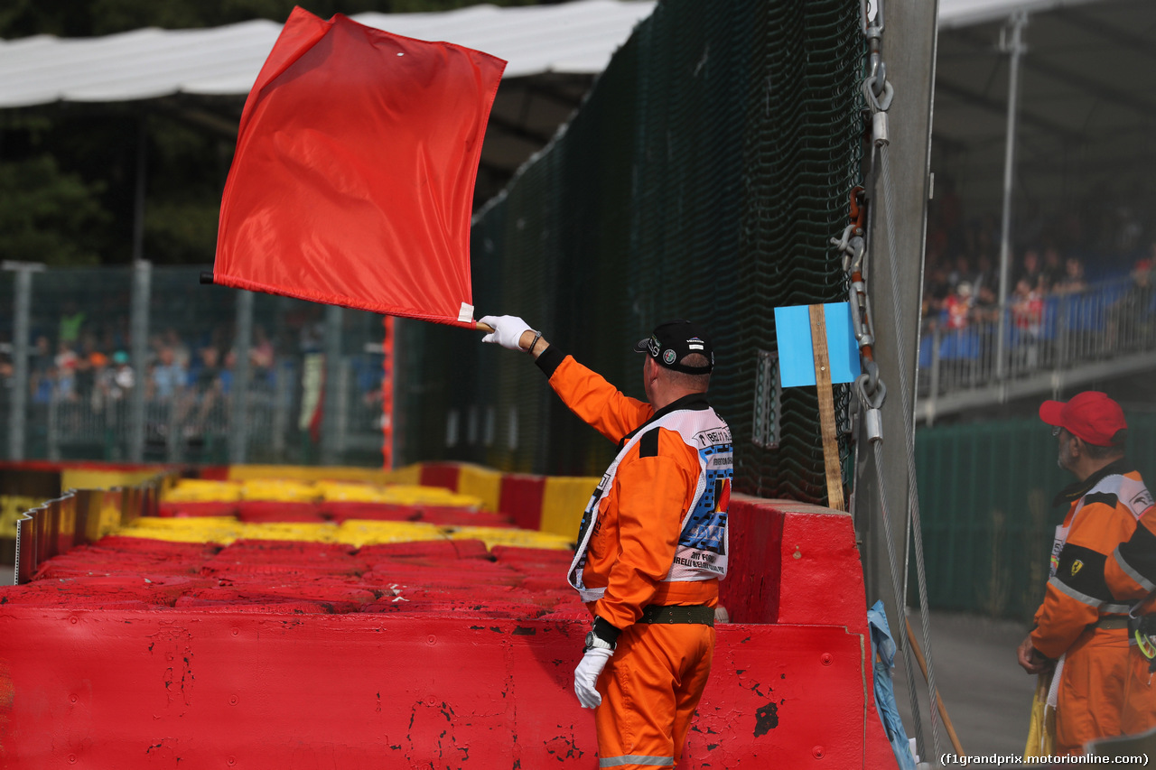 GP BELGIO, 25.08.2017 - Prove Libere 1, The red flag
