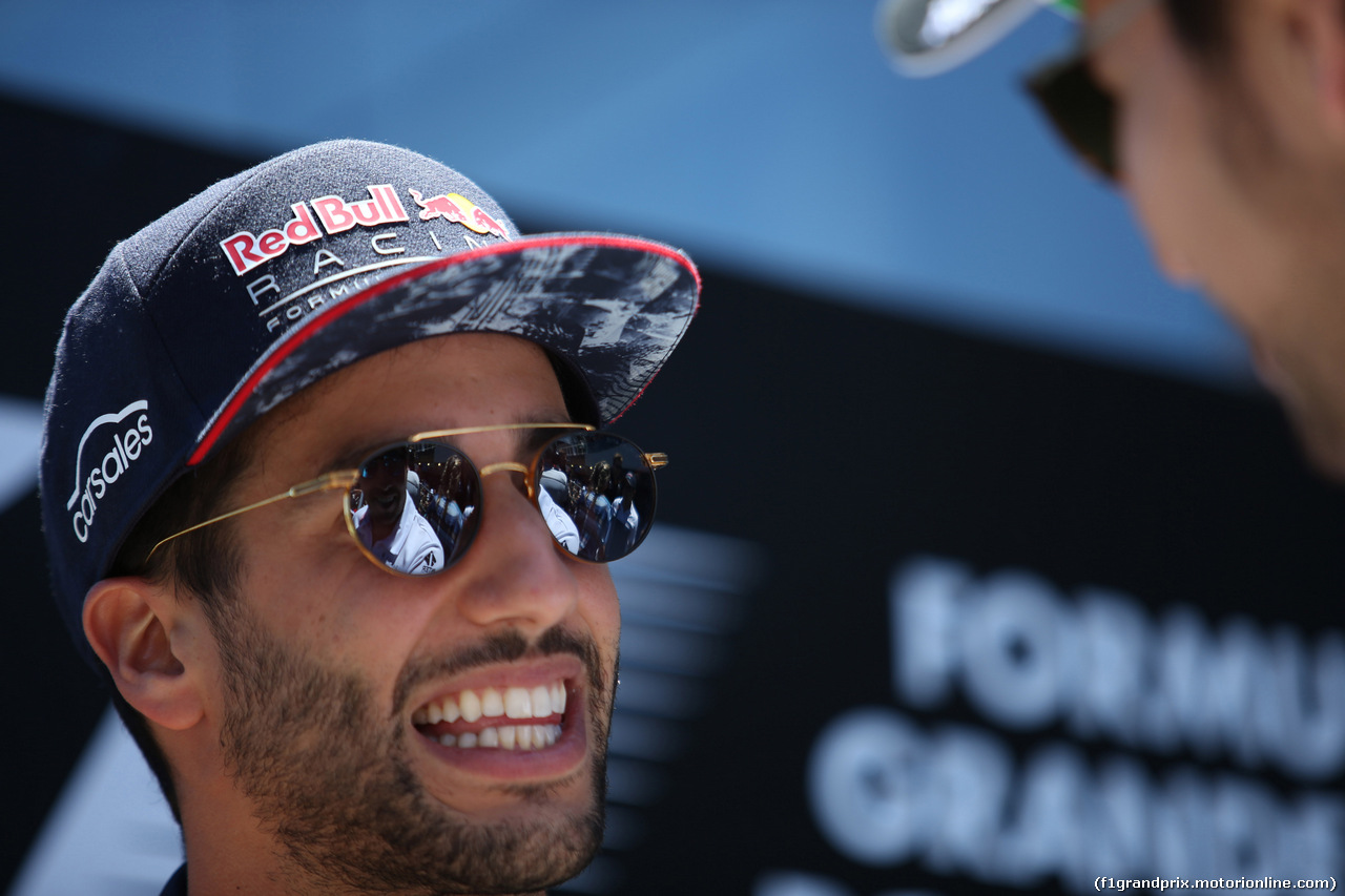 GP BRASILE, 12.11.2017 - Daniel Ricciardo (AUS) Red Bull Racing RB13