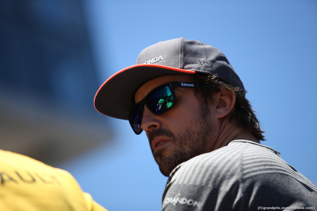 GP BRASILE, 12.11.2017 - Fernando Alonso (ESP) McLaren MCL32