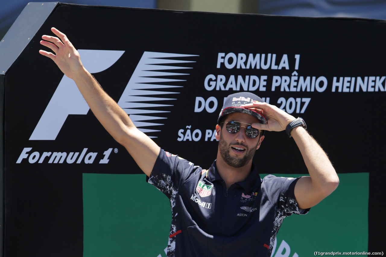 GP BRASILE, 12.11.2017 - Daniel Ricciardo (AUS) Red Bull Racing RB13