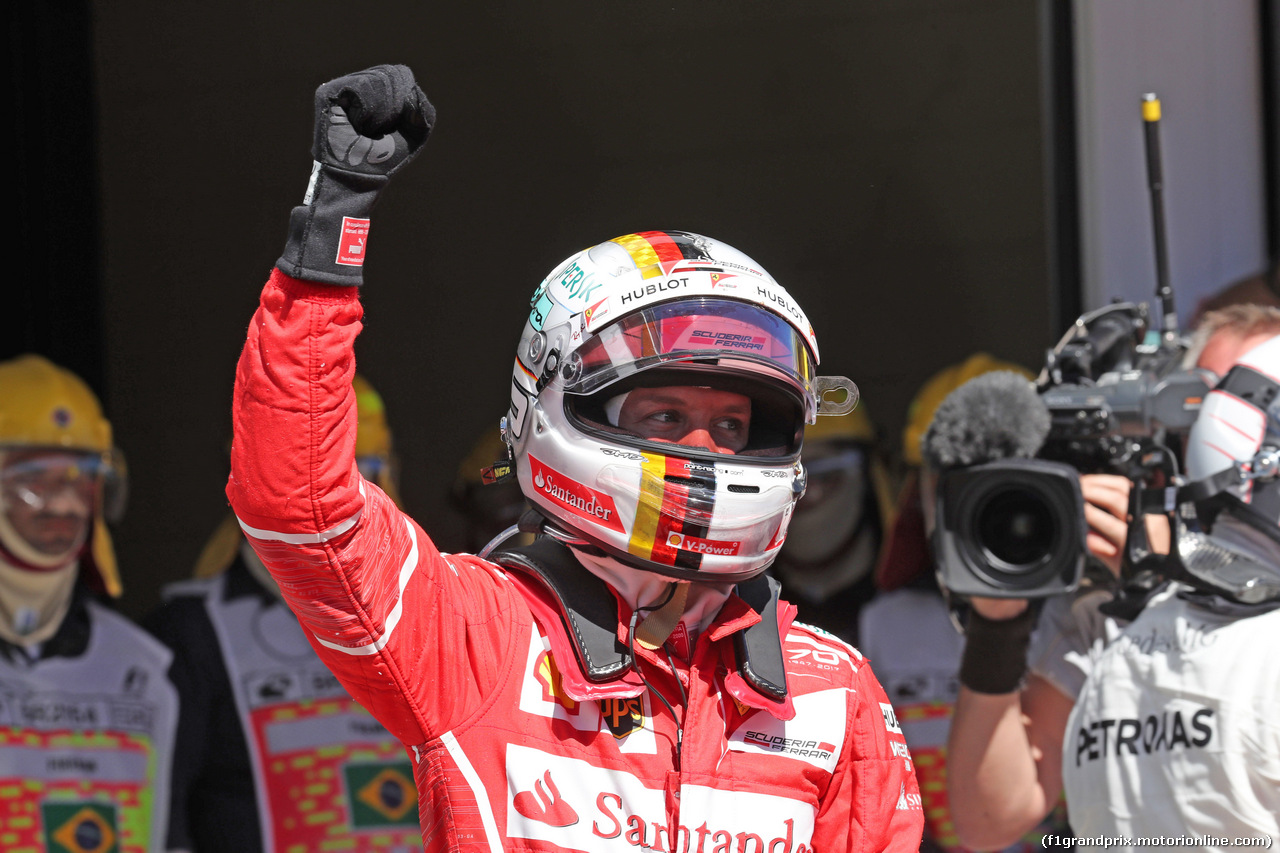 GP BRASILE, 12.11.2017 - Gara, Sebastian Vettel (GER) Ferrari SF70H vincitore
