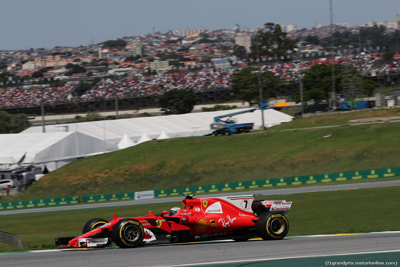 GP BRASILE, 12.11.2017 - Gara, Kimi Raikkonen (FIN) Ferrari SF70H