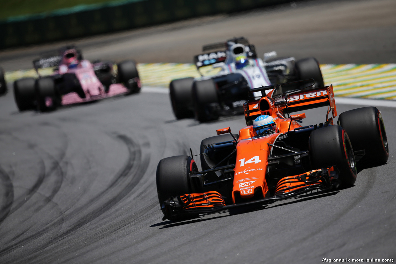 GP BRASILE, 12.11.2017 - Gara, Fernando Alonso (ESP) McLaren MCL32