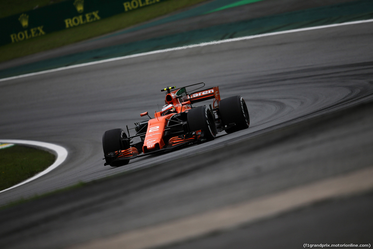 GP BRASILE, 11.11.2017 - Prove Libere 3, Stoffel Vandoorne (BEL) McLaren MCL32