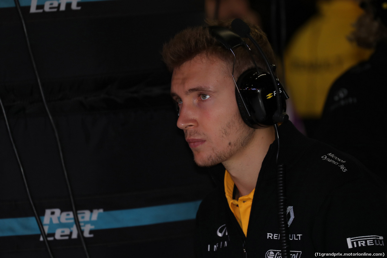 GP BRASILE, 11.11.2017 - Prove Libere 3, Sergey Sirotkin (RUS) Renault Sport F1 Team RS17