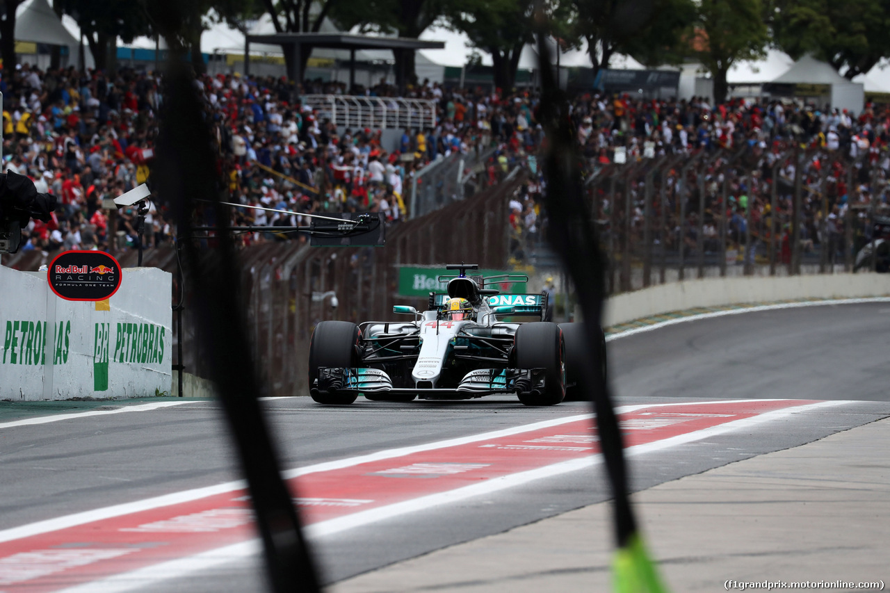 GP BRASILE, 11.11.2017 - Prove Libere 3, Lewis Hamilton (GBR) Mercedes AMG F1 W08