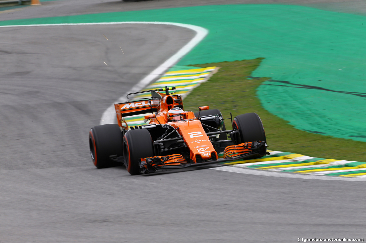 GP BRASILE, 11.11.2017 - Prove Libere 3, Stoffel Vandoorne (BEL) McLaren MCL32