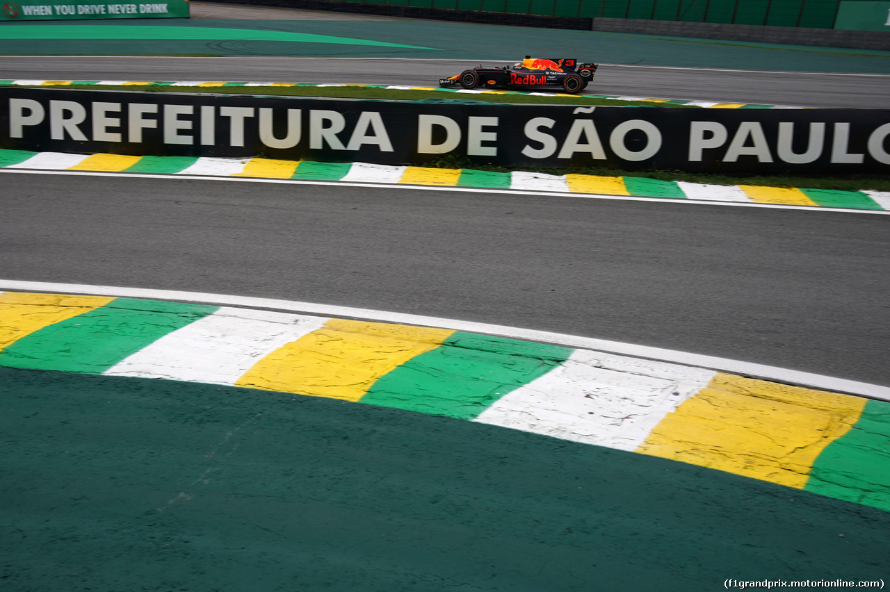 GP BRASILE, 11.11.2017 - Prove Libere 3, Daniel Ricciardo (AUS) Red Bull Racing RB13