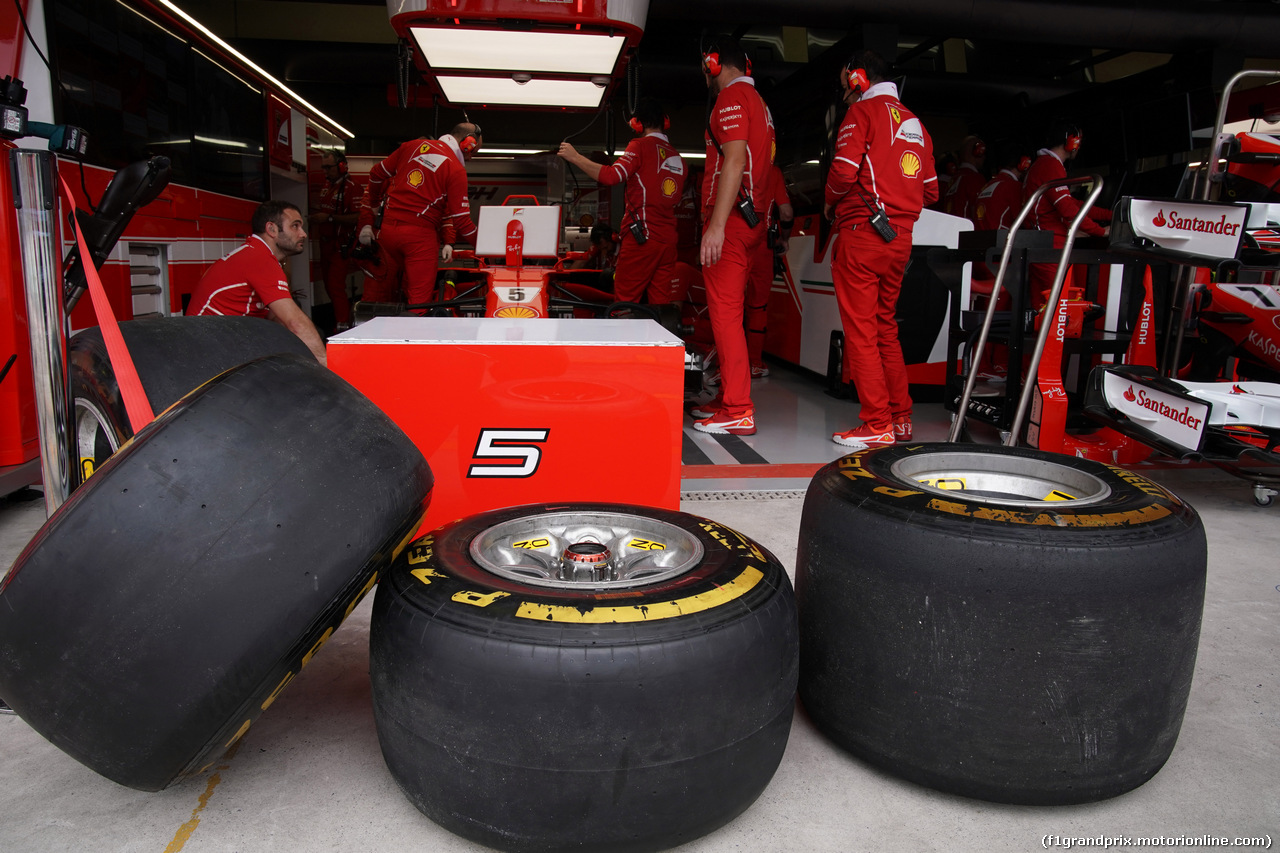 GP BRASILE, 11.11.2017 - Prove Libere 3, Sebastian Vettel (GER) Ferrari SF70H