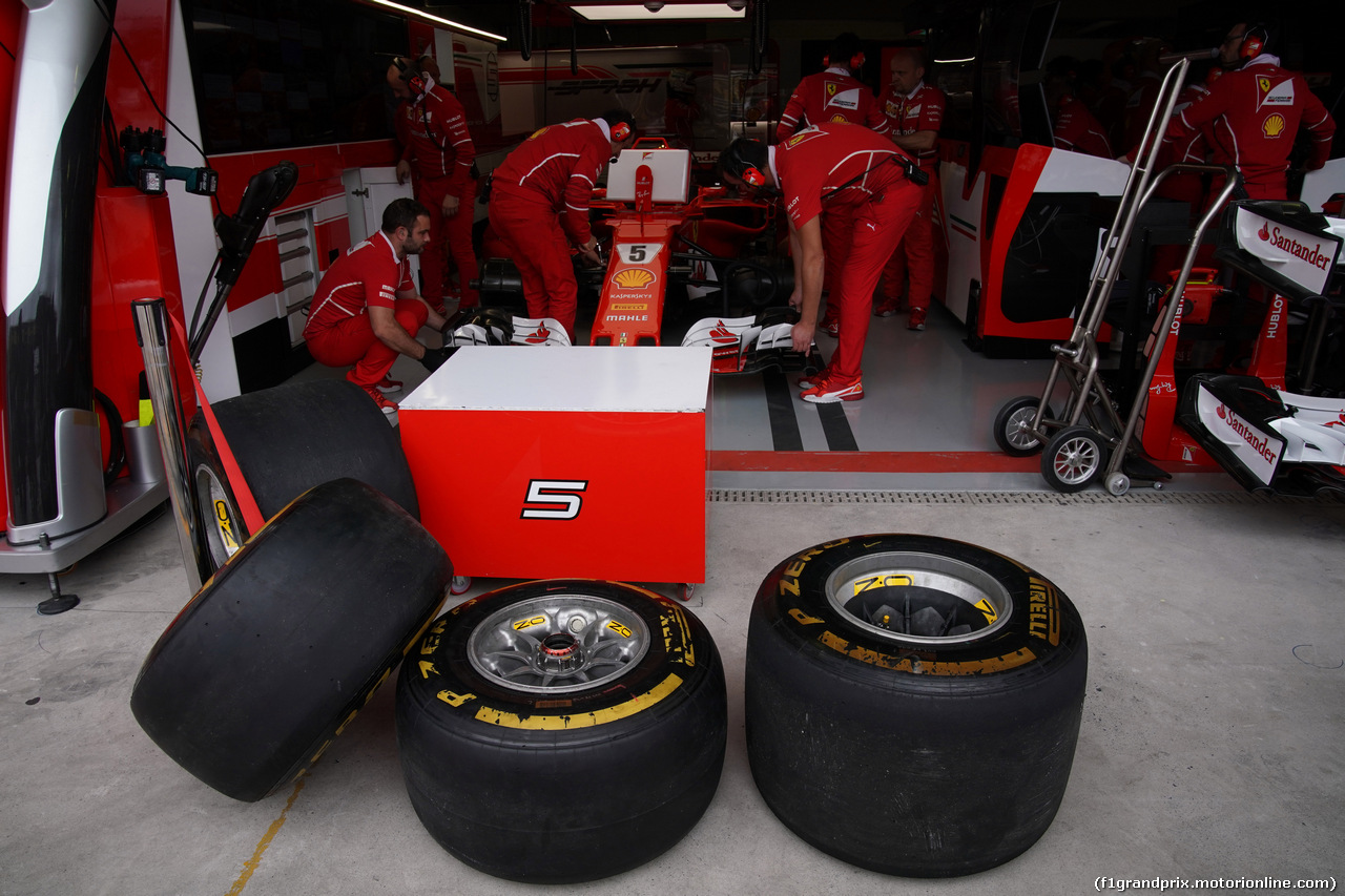 GP BRASILE, 11.11.2017 - Prove Libere 3, Sebastian Vettel (GER) Ferrari SF70H