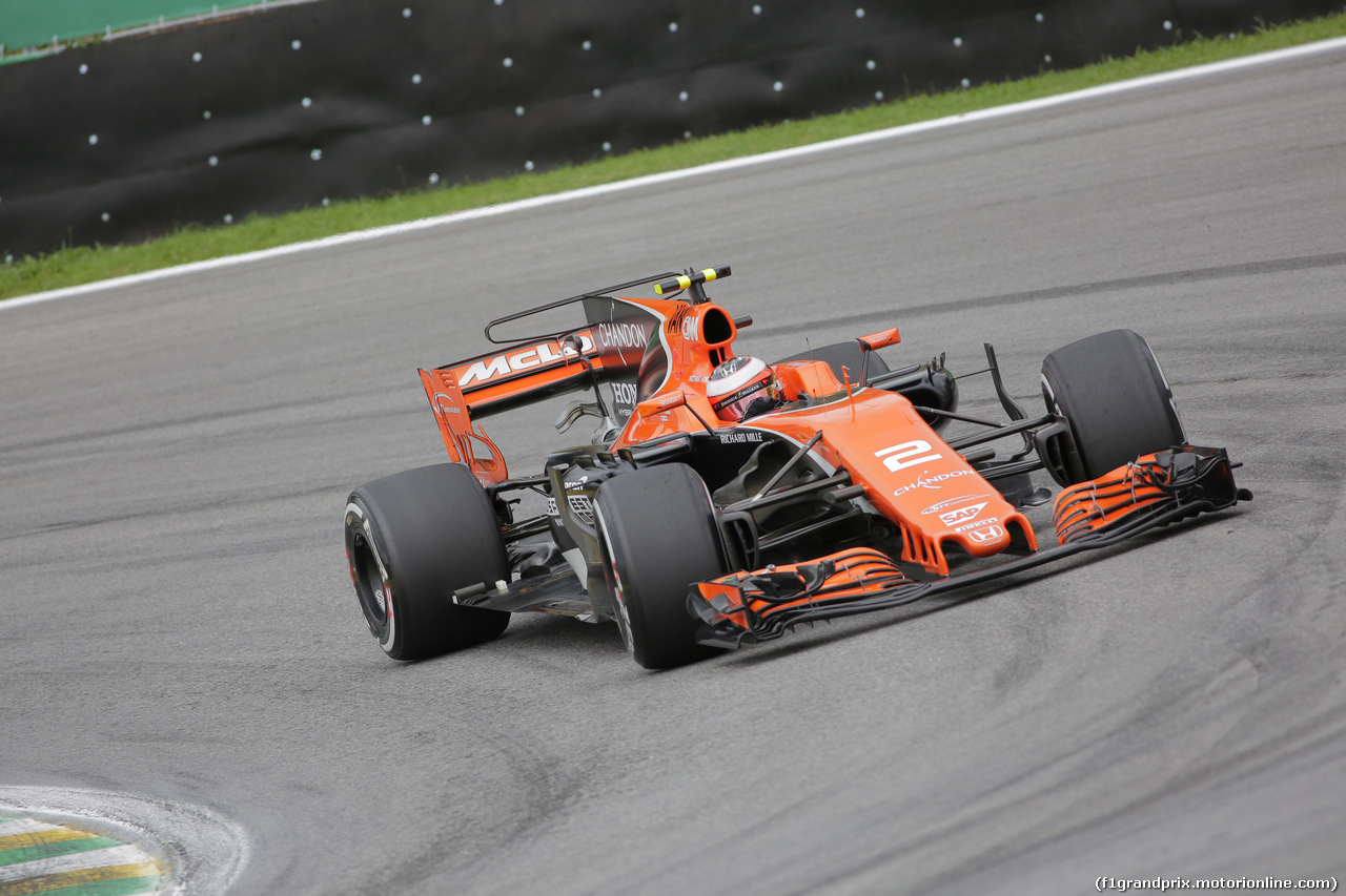 GP BRASILE, 11.11.2017 - Prove Libere 3, Stoffel Vandoorne (BEL) McLaren MCL32