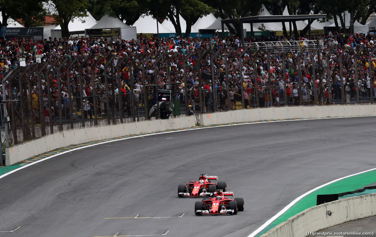 GP BRASILE, 11.11.2017 - Qualifiche, 3rd place Kimi Raikkonen (FIN) Ferrari SF70H e 2nd place Sebastian Vettel (GER) Ferrari SF70H