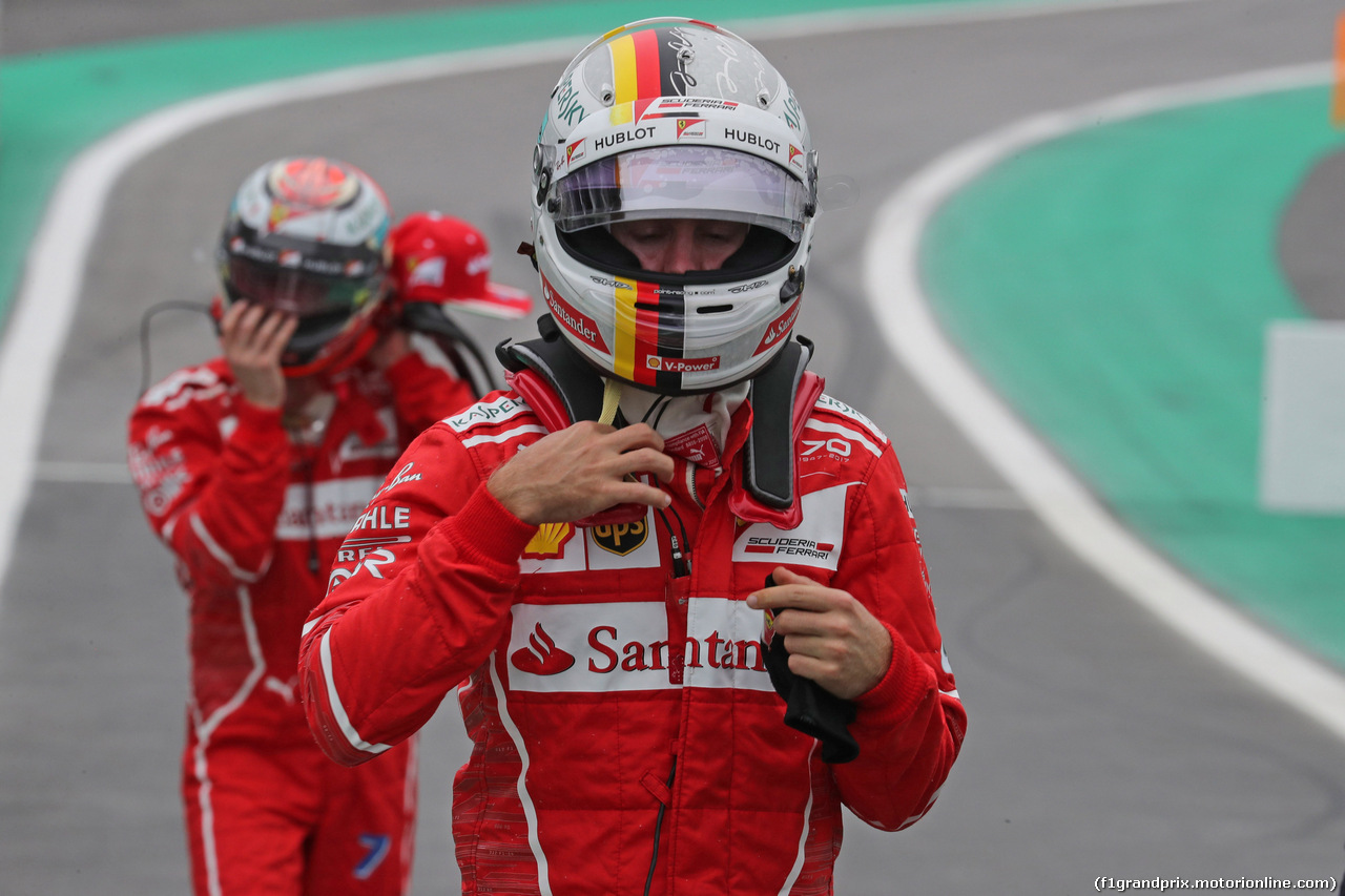 GP BRASILE, 11.11.2017 - Qualifiche, 3rd place Kimi Raikkonen (FIN) Ferrari SF70H e 2nd place Sebastian Vettel (GER) Ferrari SF70H