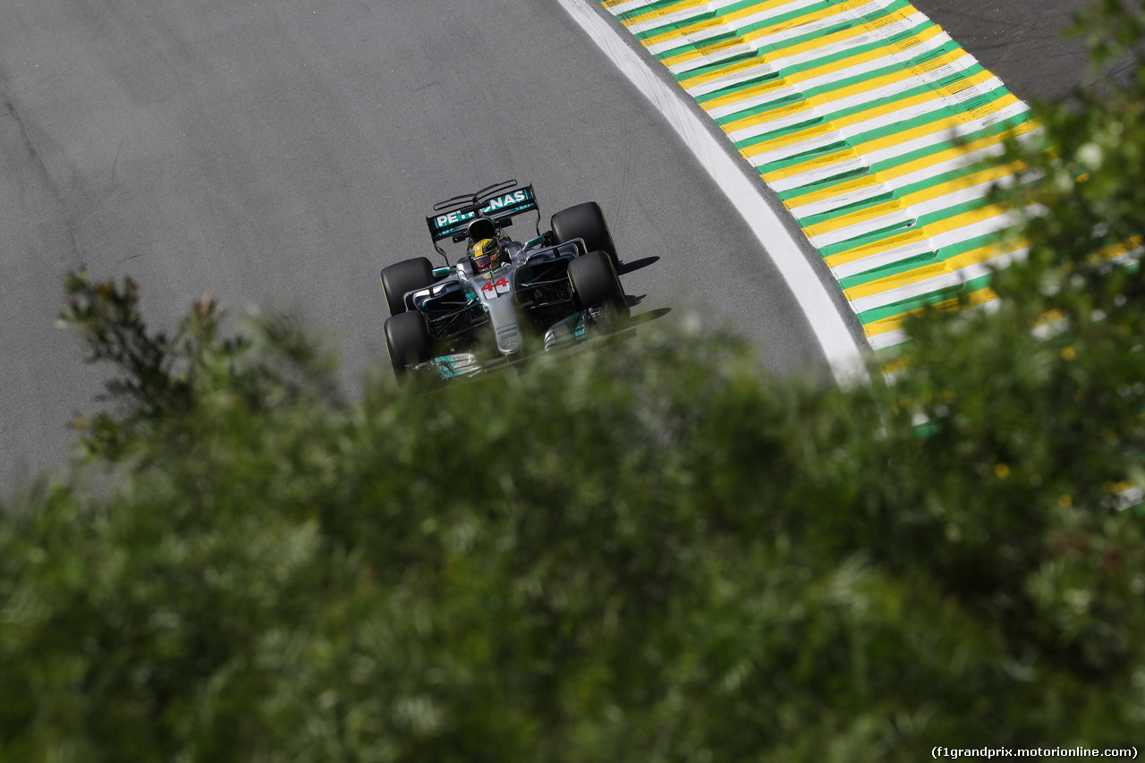 GP BRASILE, 10.11.2017 - Prove Libere 1, Lewis Hamilton (GBR) Mercedes AMG F1 W08