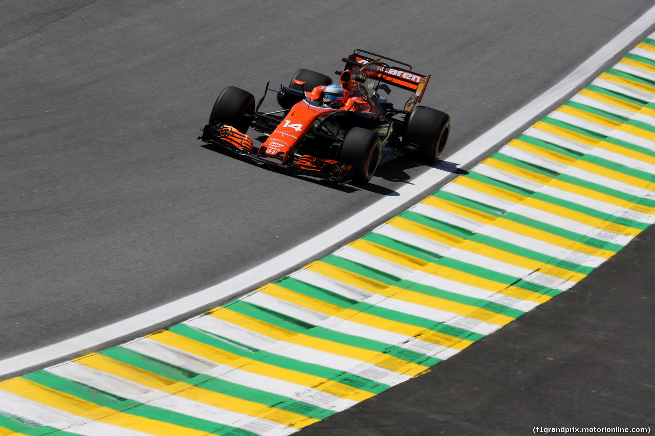 GP BRASILE, 10.11.2017 - Prove Libere 1, Fernando Alonso (ESP) McLaren MCL32