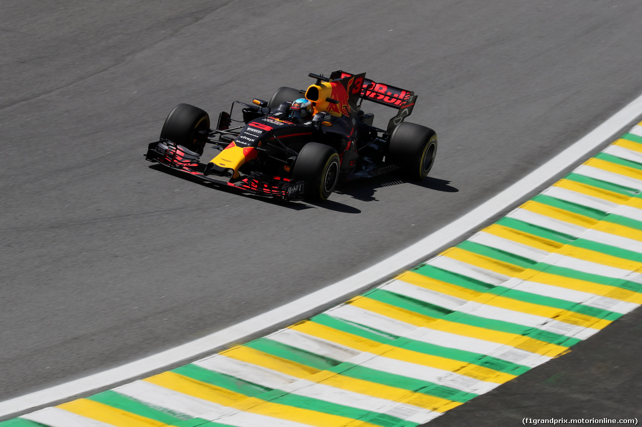GP BRASILE, 10.11.2017 - Prove Libere 1, Daniel Ricciardo (AUS) Red Bull Racing RB13