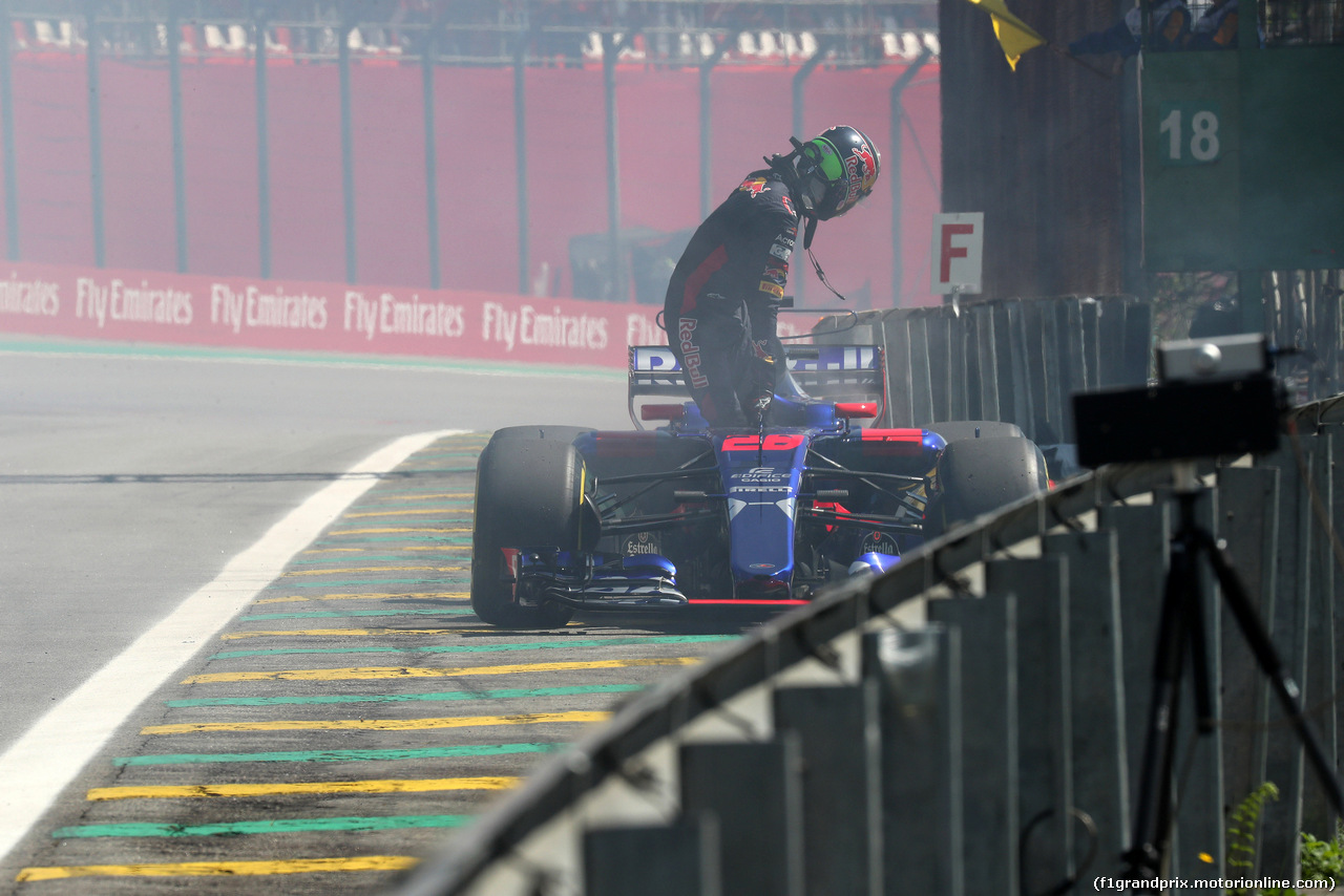 GP BRASILE, 10.11.2017 - Prove Libere 1, Brendon Hartley (NZL) Scuderia Toro Rosso STR12