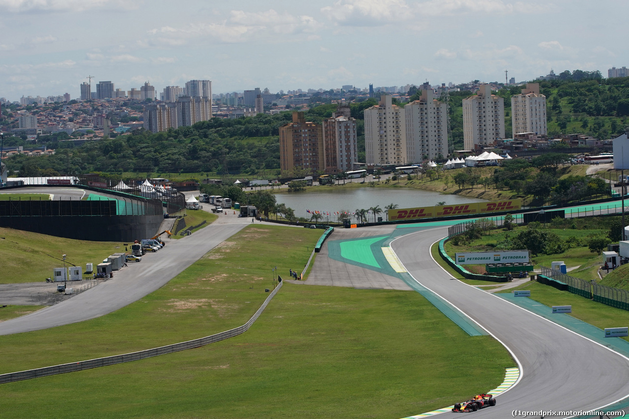 GP BRASILE, 10.11.2017 - Prove Libere 1, Max Verstappen (NED) Red Bull Racing RB13