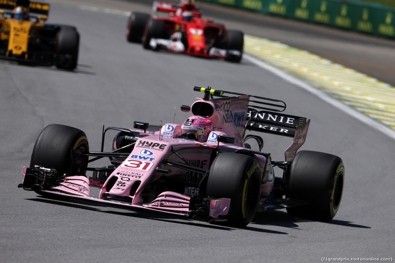 GP BRASILE, 10.11.2017 - Prove Libere 1, Esteban Ocon (FRA) Sahara Force India F1 VJM10