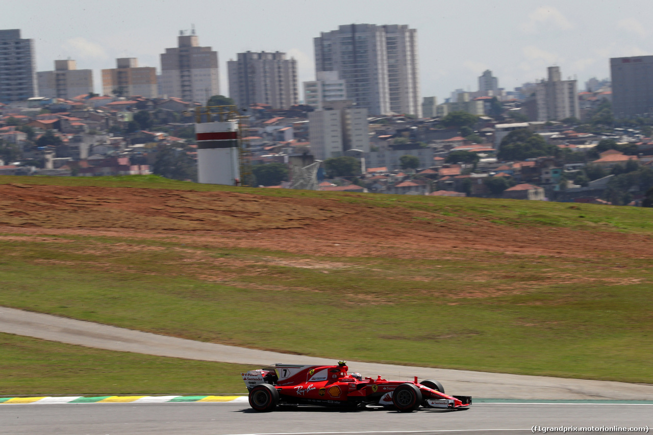 GP BRASILE, 10.11.2017 - Prove Libere 1, Kimi Raikkonen (FIN) Ferrari SF70H