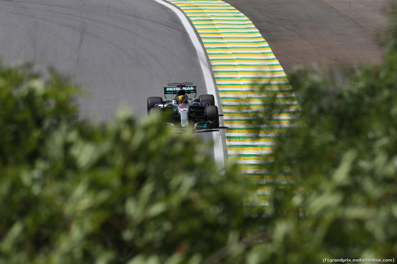 GP BRASILE, 10.11.2017 - Prove Libere 1, Lewis Hamilton (GBR) Mercedes AMG F1 W08